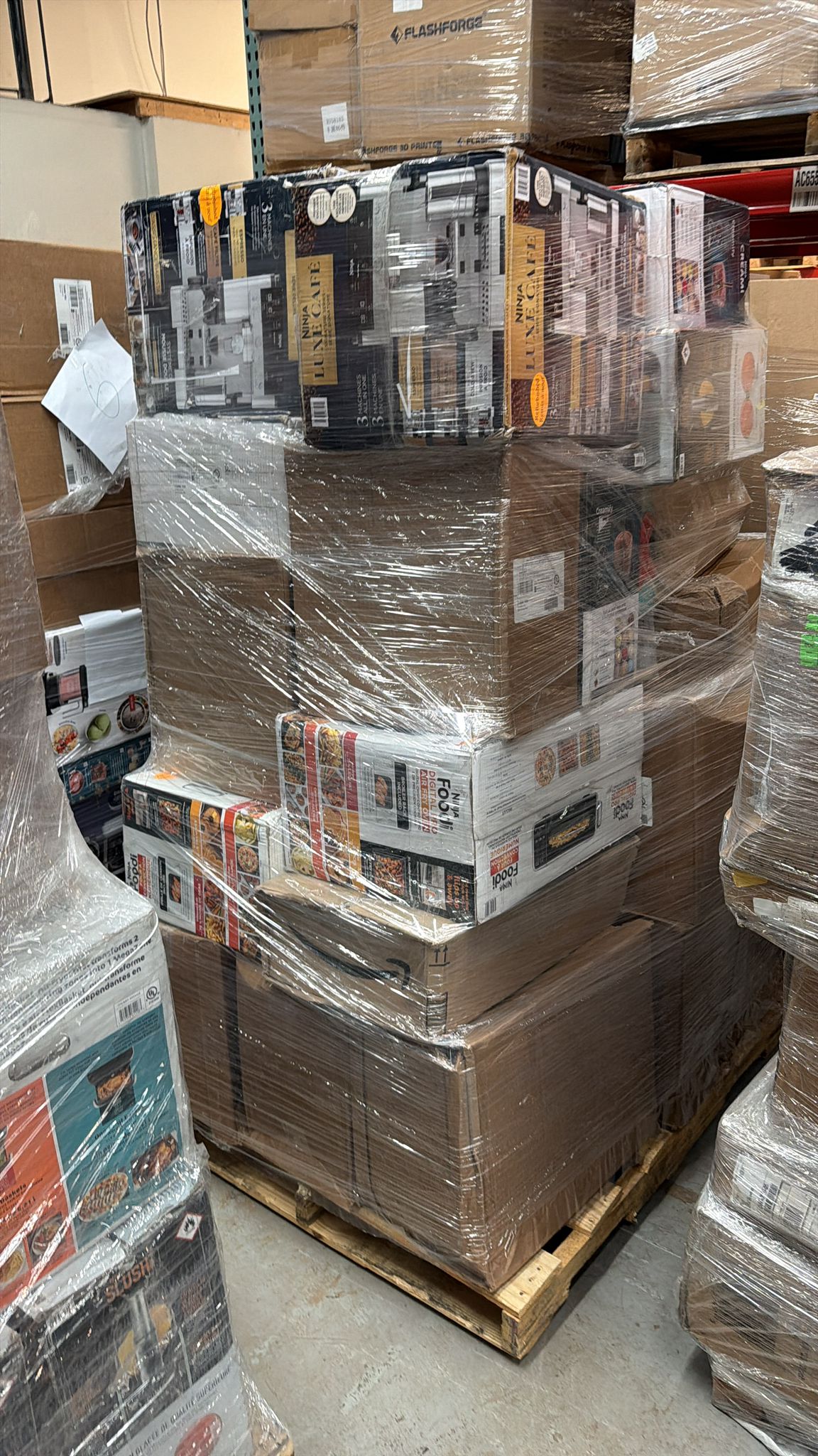 Electronics liquidation pallet
